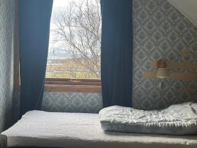 Tenant Nyaraló Dverberg
